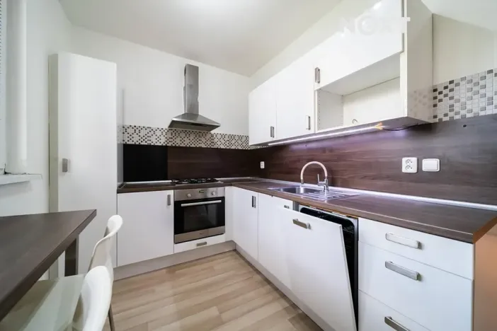 Prodej bytu 3+1, Orlová, Lesní, 74 m2