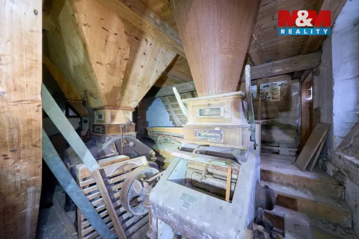 Prodej historického objektu, Machov, 268 m2