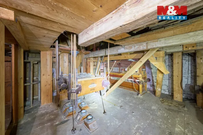 Prodej historického objektu, Machov, 268 m2