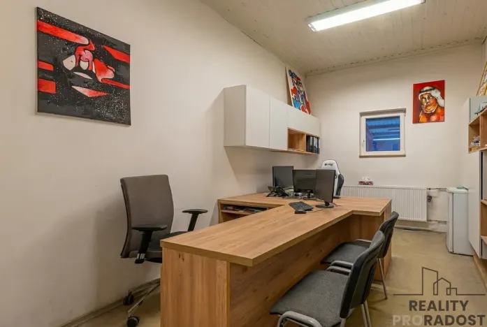 Prodej obchodního prostoru, Kozolupy, 8348 m2