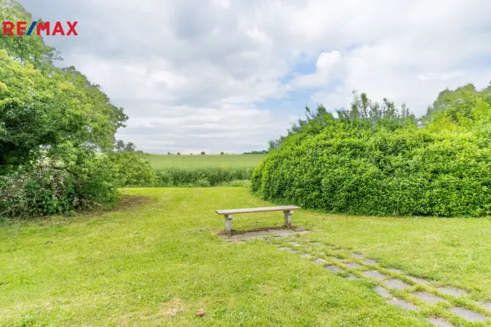 Pronájem bytu 1+kk, Roztoky, Lidická, 33 m2