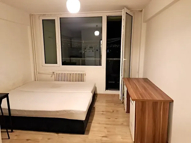 Pronájem bytu 1+kk, Praha - Radotín, Vrážská, 28 m2