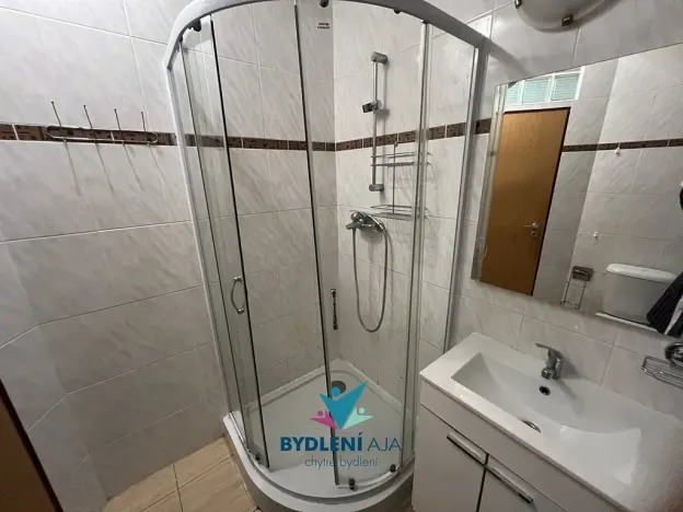 Prodej bytu 3+1, Teplice, U Hadích lázní, 73 m2