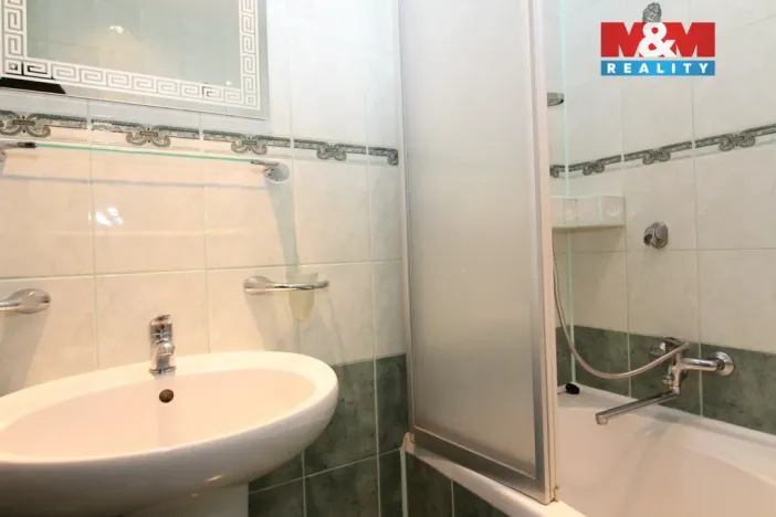 Pronájem bytu 2+1, Nový Bor, Tř. T. G. Masaryka, 63 m2