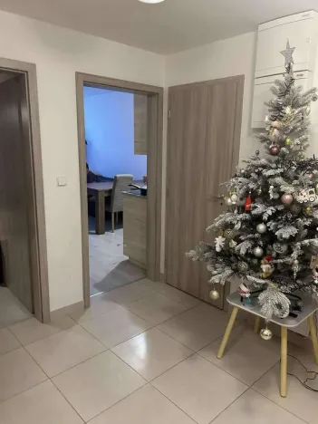 Pronájem bytu 4+kk, Praha - Uhříněves, Ke kříži, 80 m2