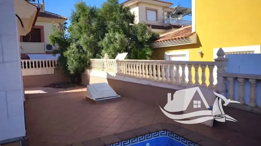 Prodej vily, Torrevieja, Španělsko, 125 m2