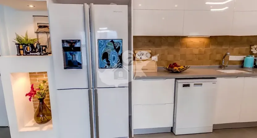 Prodej bytu 3+1, Trikomo, Kypr, 120 m2