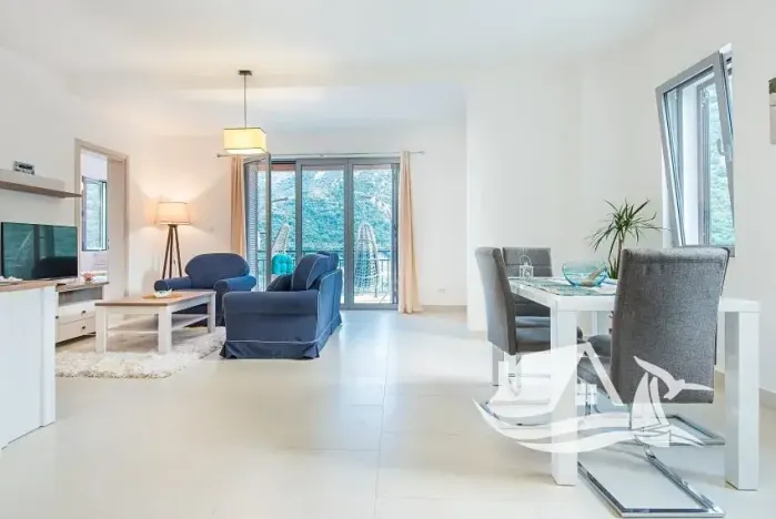 Prodej bytu 2+kk, Kotor, Černá Hora, 60 m2