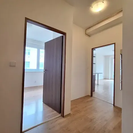 Pronájem bytu 2+kk, Praha - Strašnice, Černokostelecká, 47 m2