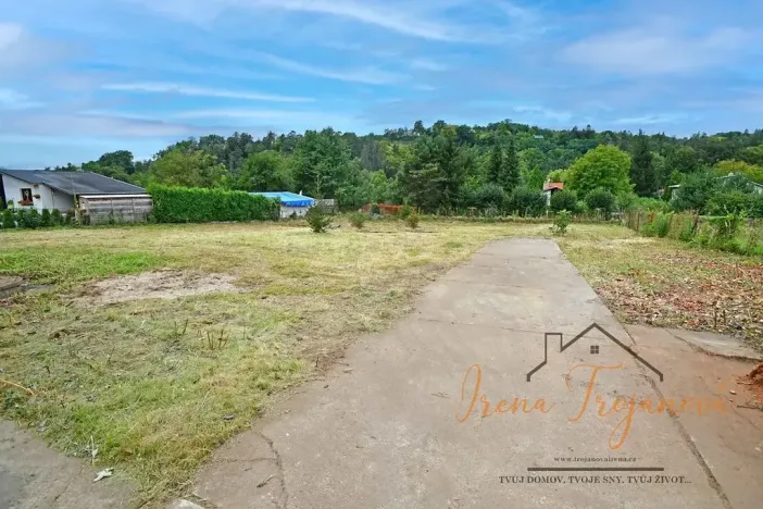 Prodej komerční nemovitosti, Lštění, Míru, 1933 m2