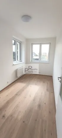 Prodej bytu 2+kk, Hevlín, 67 m2