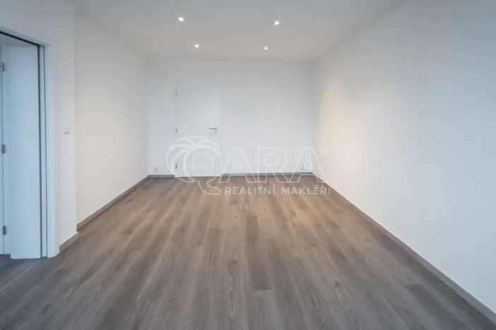 Pronájem bytu 3+1, Neratovice, 28. října, 70 m2