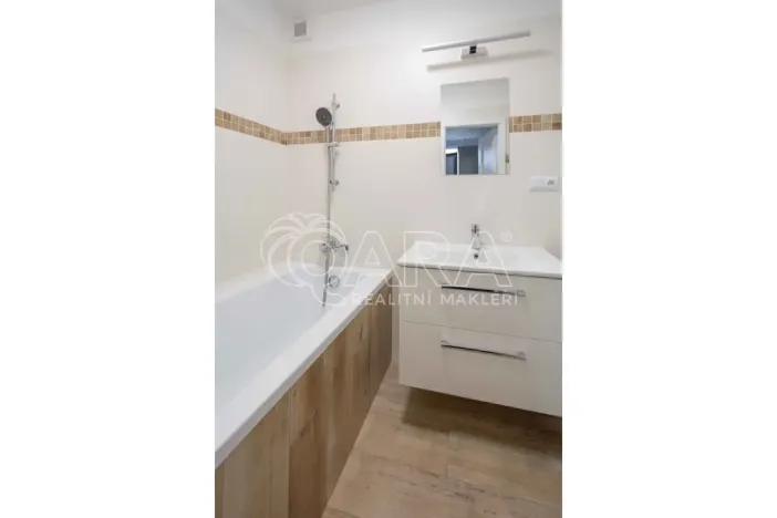 Pronájem bytu 3+1, Neratovice, 28. října, 70 m2