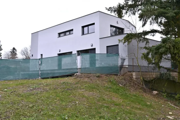 Pronájem bytu 3+kk, Praha - Petrovice, Dieselova, 80 m2