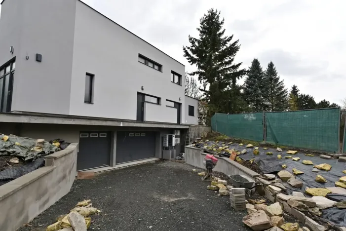 Pronájem bytu 3+kk, Praha - Petrovice, Dieselova, 80 m2