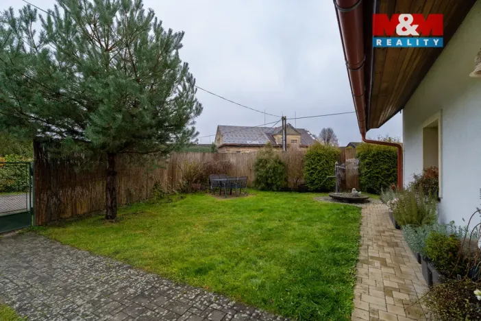 Prodej rodinného domu, Domousnice, 101 m2