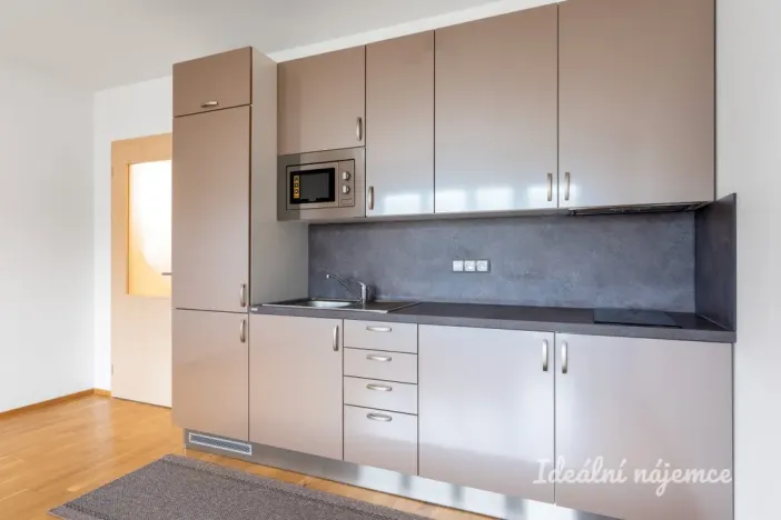 Pronájem bytu 1+kk, Praha - Hostivař, Kytínská, 34 m2