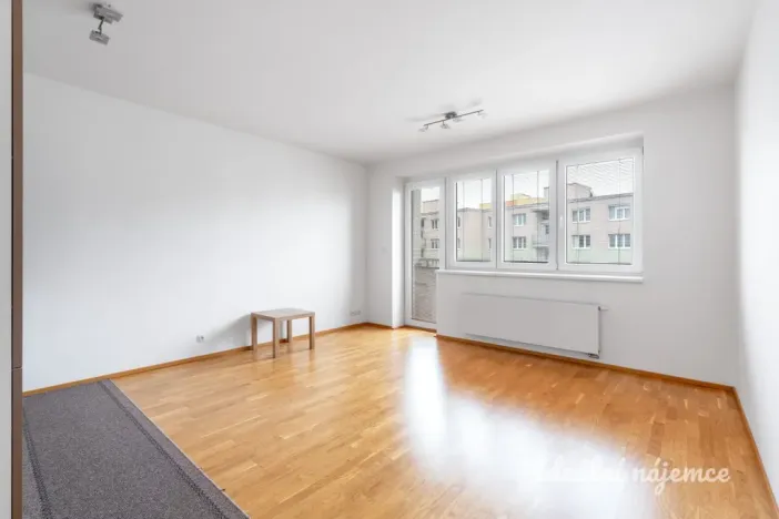 Pronájem bytu 1+kk, Praha - Hostivař, Kytínská, 34 m2