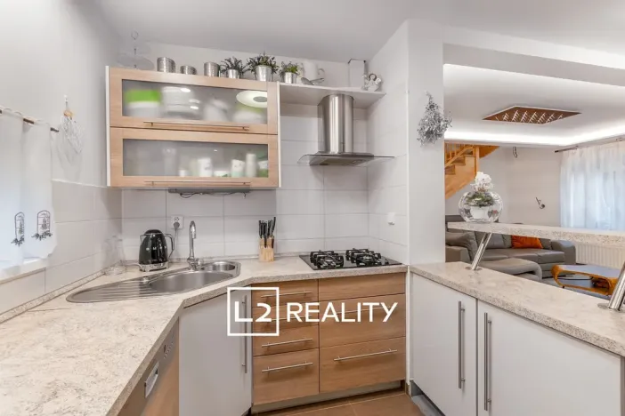 Prodej rodinného domu, Jenštejn, Zlatnická, 125 m2