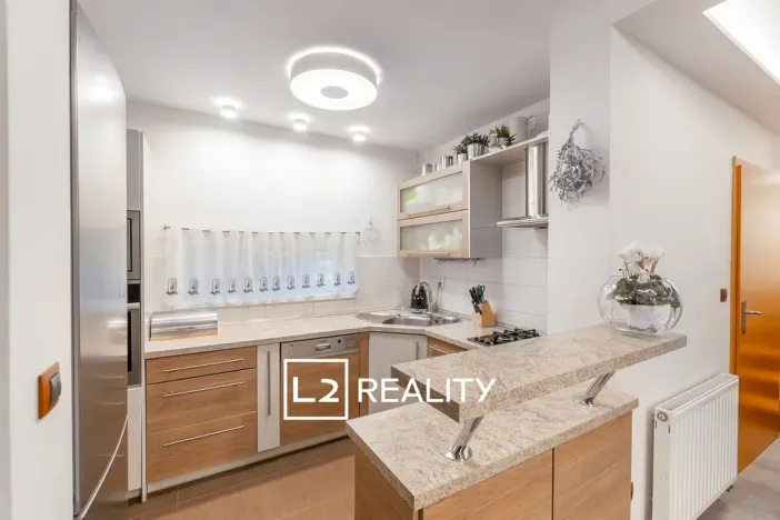 Prodej rodinného domu, Jenštejn, Zlatnická, 125 m2