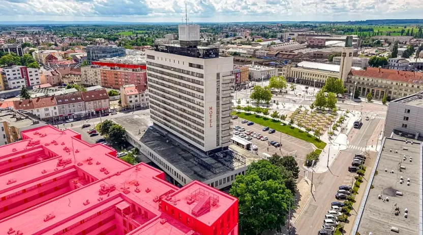 Prodej obchodního prostoru, Hradec Králové, Kollárova, 3447 m2