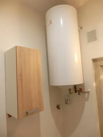 Pronájem bytu 2+kk, Praha - Vršovice, Holandská, 43 m2