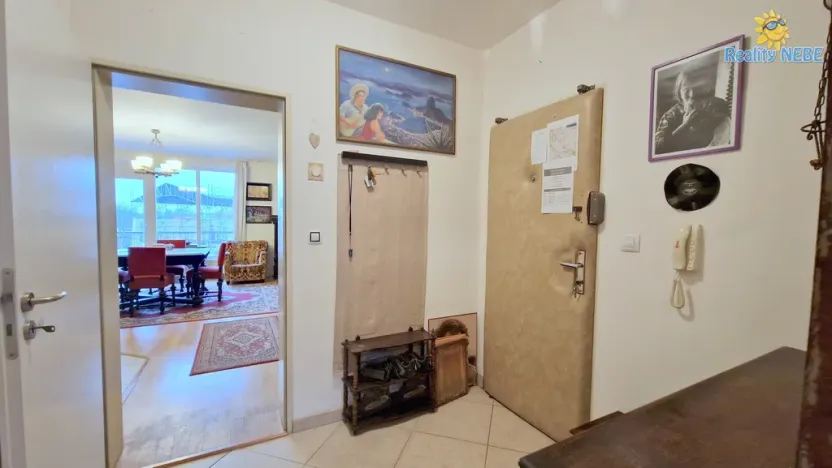 Prodej bytu 2+kk, Praha - Uhříněves, Karla Zicha, 66 m2