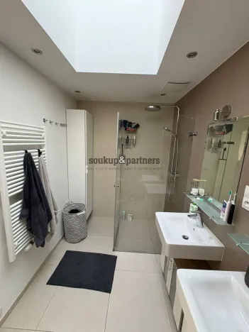 Pronájem bytu 3+kk, Praha - Holešovice, Komunardů, 109 m2