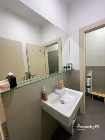 Pronájem bytu 1+kk, Praha - Břevnov, Šlikova, 31 m2