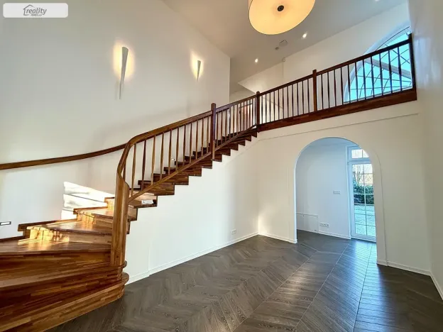 Pronájem rodinného domu, Jesenice - Zdiměřice, Skřivanová, 345 m2