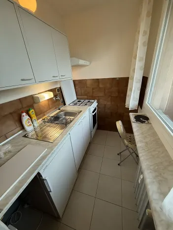 Pronájem bytu 1+1, Praha - Krč, Hurbanova, 27 m2