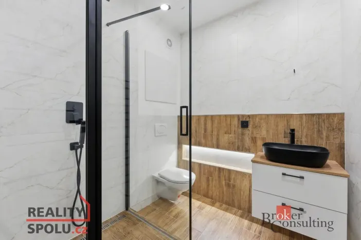 Prodej bytu 1+1, Hradec Králové - Nový Hradec Králové, Pod Zámečkem, 32 m2