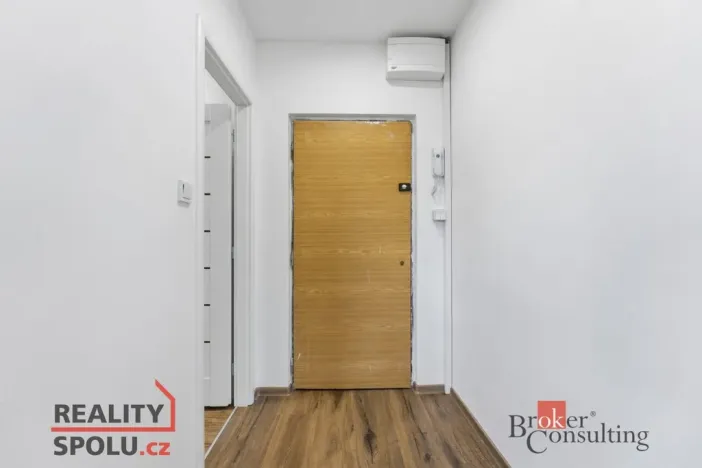 Prodej bytu 1+1, Hradec Králové - Nový Hradec Králové, Pod Zámečkem, 32 m2