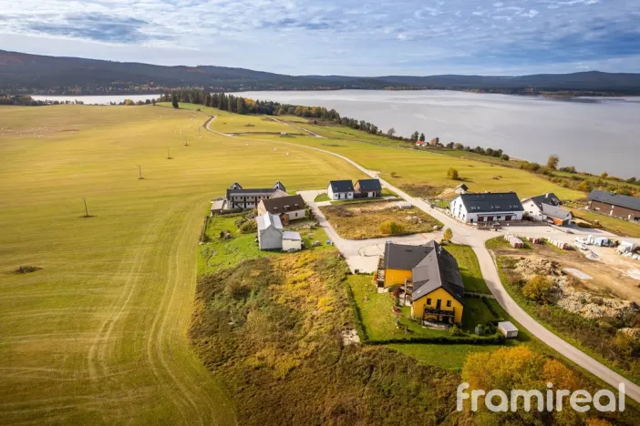 Prodej pozemku pro bydlení, Frymburk - Kovářov, 1696 m2