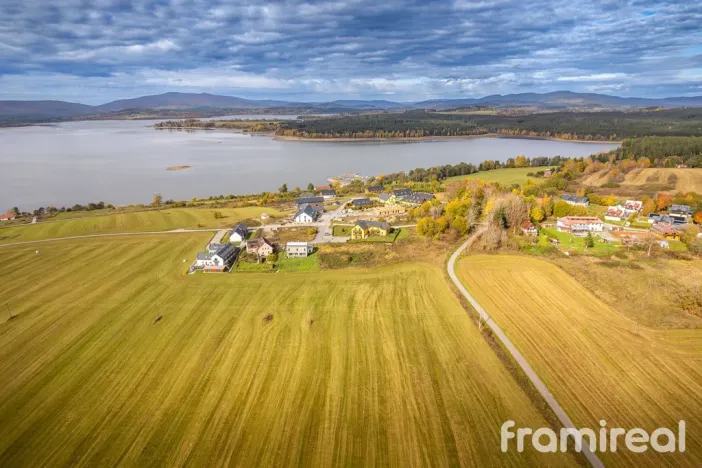 Prodej komerčního pozemku, Frymburk - Kovářov, 1696 m2