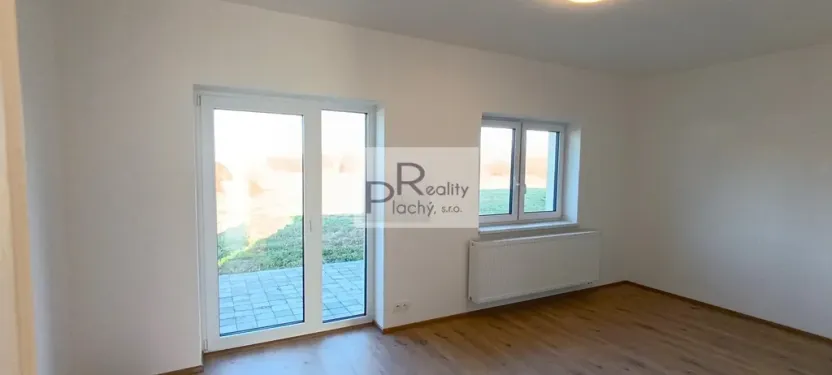 Prodej bytu 2+kk, Hevlín, 56 m2