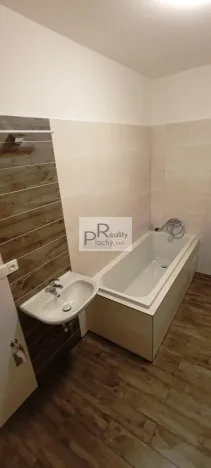 Prodej bytu 2+kk, Hevlín, 56 m2