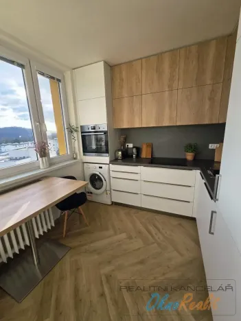 Pronájem bytu 1+1, Brno - Jundrov, Dubová, 31 m2