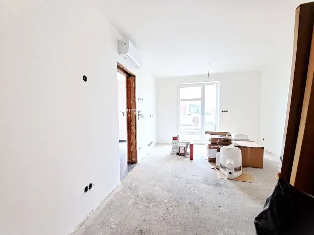 Prodej bytu 4+kk, Stochov, náměstí u dubu, 96 m2