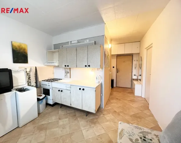 Pronájem bytu 1+1, Hradec Králové - Třebeš, Milady Horákové, 37 m2