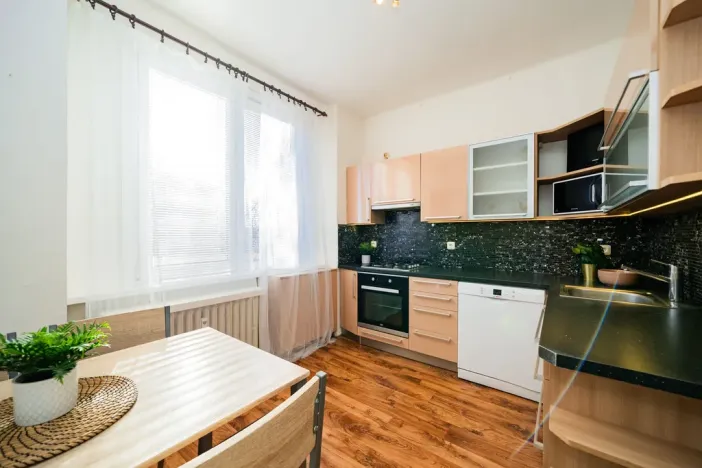 Prodej bytu 2+1, Praha - Vršovice, Jakutská, 60 m2