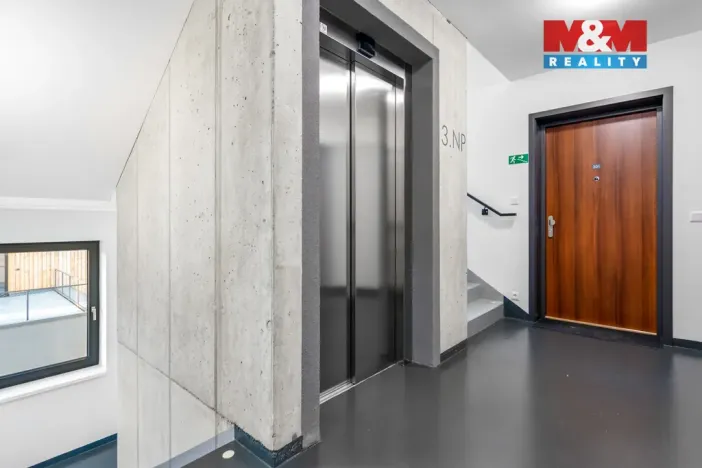 Pronájem bytu 2+kk, Mladá Boleslav - Chrást, 52 m2