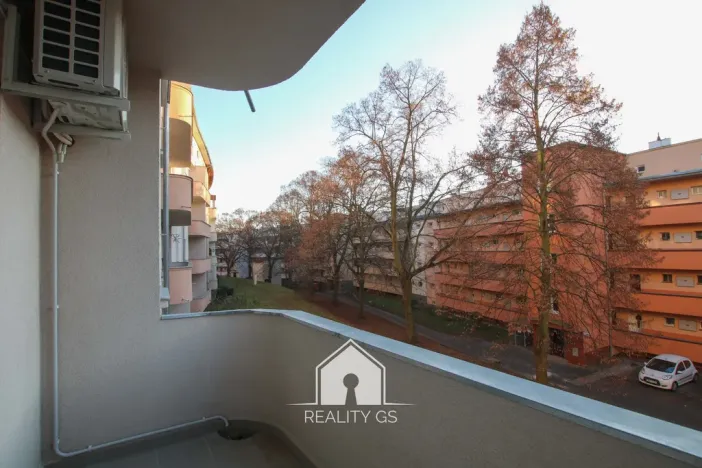 Prodej bytu 2+kk, Ústí nad Labem, Na Vlnovce, 52 m2