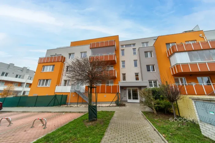 Prodej bytu 2+kk, Praha - Kyje, Farkašova, 48 m2