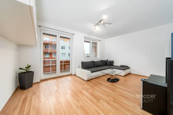 Prodej bytu 2+kk, Praha - Kyje, Farkašova, 48 m2