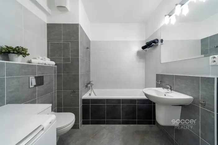 Prodej bytu 2+kk, Praha - Kyje, Farkašova, 48 m2