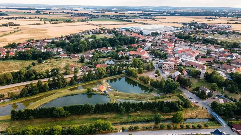 Prodej pozemku pro bydlení, Dašice, Pod Lipami, 1082 m2
