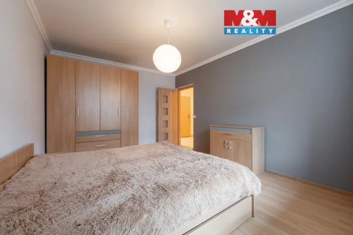 Prodej bytu 3+1, Karlovy Vary - Stará Role, Dvořákova, 83 m2