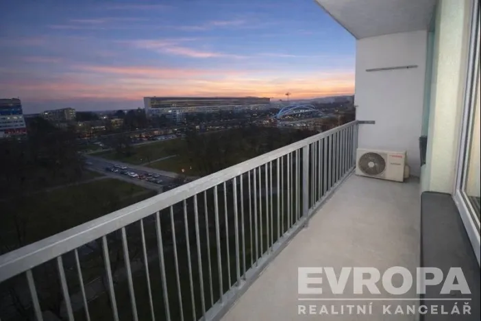 Pronájem bytu 1+kk, Praha - Střížkov, Jablonecká, 46 m2