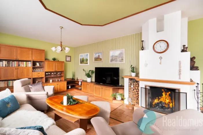 Prodej rodinného domu, Litvínovice, 235 m2